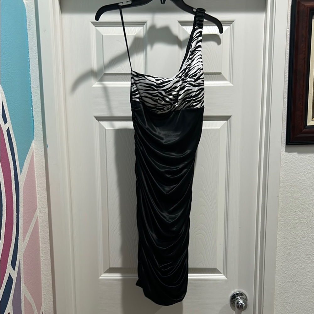 Ruby Rox Black One Shoulder Ruched Sheath Dress